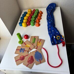 Hearthsong Toddler Jumbo Rainbow Bead Block Stringing Set